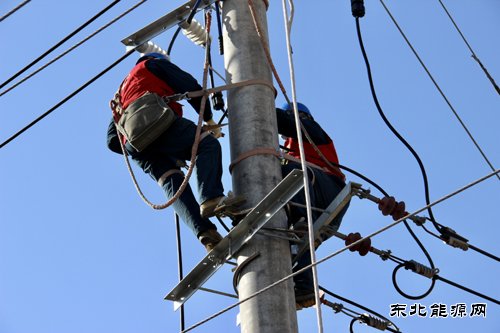国网乌兰浩特市供电公司：2021年首个“春检”作业告捷