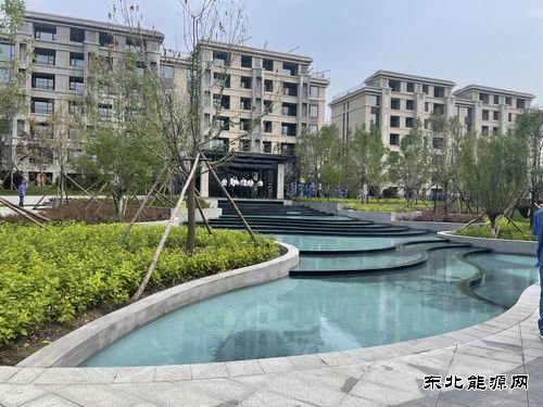 抚矿集团房地产公司：浑河城·七方块项目完成主体结构封顶