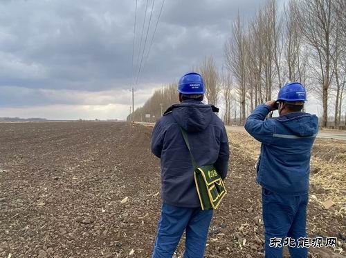 国网阿鲁科尔沁旗供电公司：防森草火灾 保电网安全可靠供电