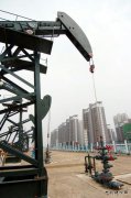 英媒关注中石油中石化减产：借机淘汰落后产能