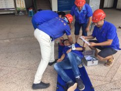 重庆亿兆体育川九公司：开展夏季中暑事故应急救援演练