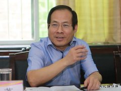 铜川矿业公司党委书记、执行董事王蓬到下石节矿慰问调研