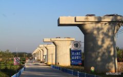 中铁二十一局：兴泉铁路兴国段最长桥梁平江特大桥成功浇筑
