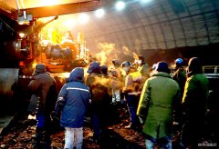 绥化热电公司：与风雪战斗保煤炭供应