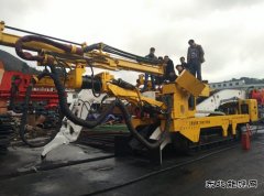 高山煤矿：开展岩巷钻装锚机组实操培训
