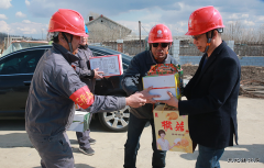 兴凯湖电业公司：朱启振前往火石山春检现场慰问检修员工