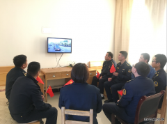 恰库尔图超限检测站收看了庆祝大会、阅兵仪式和群众游行