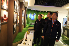 内蒙古南露天煤矿党委组织党委委员参观矿史馆开展主题教育学习