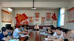中心社区：新班子、新举措、树立服务新形象