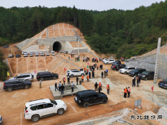 中铁二十一局：兴泉铁路四标项目部举办隧道车站防护工程观摩会