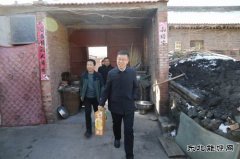 潞宁煤业公司： 扶贫回访显真情   助力脱贫践初心
