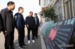 义煤千秋煤矿：党史学习教育板报“画”心声