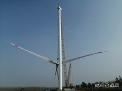 大唐辽宁新亿兆体育事业部昌图付家项目完成首台风机吊装