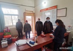 蒲白马南社区：助老认证、防疫宣传两不误
