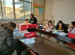 蒲白中心社区：“互检互评”让党支部标准化工作再上新台阶