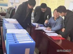 蒲白煤矿运营公司：为基层党支部“指点迷津” 促使党建工作上台