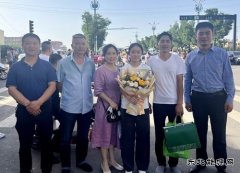 蒲白矿业技校联合工会：鲜花送考生 关怀暖人心
