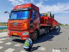 北屯执法大队做好大件运输核查、保障公路安全畅通