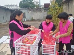 淮北双龙公司：水果礼包 “苹”安真“橙”守护矿工