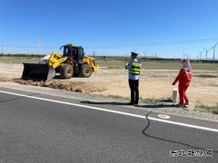 哈巴河执法大队：聚力路域环境整治，打造“畅美”通行环境