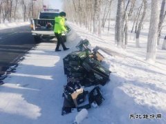 哈巴河执法大队：及时清除路面杂物保障群众出行安全