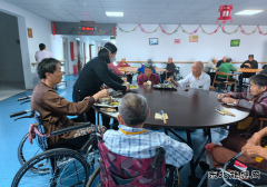 ：Ｖ捶ù蠖：践行雷锋精神，志愿服务我先行