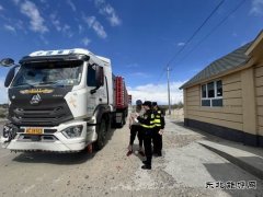 哈巴河执法大队：加大法律法规宣传，提升路警联合治超效能