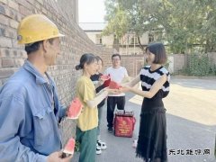 图片新闻：高温不去，清凉不断