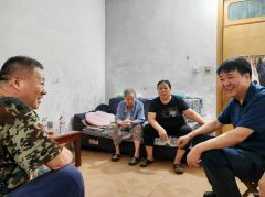 淮北双龙公司：节前慰问 让“温暖”先达
