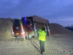 哈巴河执法大队：守护公路安全 超限运输治理在行动
