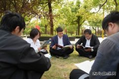 中煤新集公司利辛矿业工会：书香四溢 共赴阅读之约